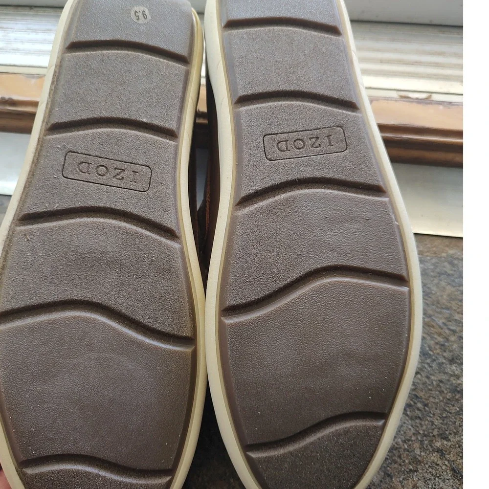 IZOD Seapoint Mens 9.5‎ M Tan Brown Memory Foam Slip On Loafers 1861593